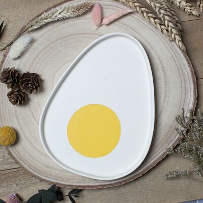 Empty pocket tray in jesmonite: Egg