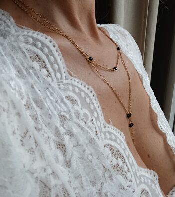 Collier femme en acier doré inoxydable- collier double avec perles noires. 2