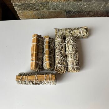 3 bâtonnets de sauge blanche de 10,2 cm, 3 bâtonnets de sauge blanche de Palo Santo de 10,2 cm. 3