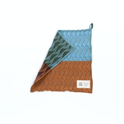 Forest Guest Towel in Cocoa Teal
45 x 45 cm
