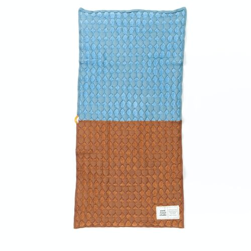 Pond Gym Towel in Cocoa Teal
45 x 85 cm