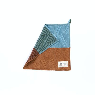 River Guest Towel in Cocoa Teal
45 x 45 cm
