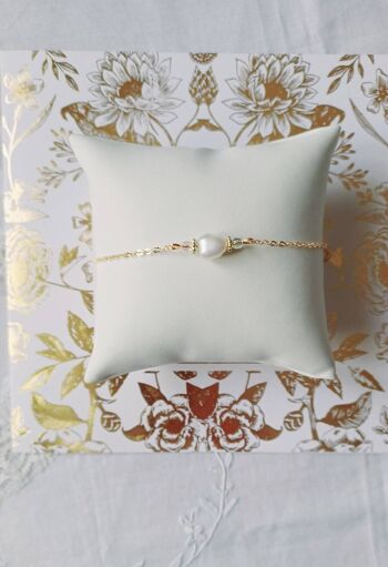 OMBELINE- bracelet de mariée à perle d'eau douce irrégulière- bijou bohème et chic. 2