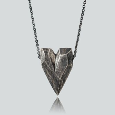 Grande pendente a cuore in argento sterling ossidato massiccio con collana a catena in argento sterling ossidato