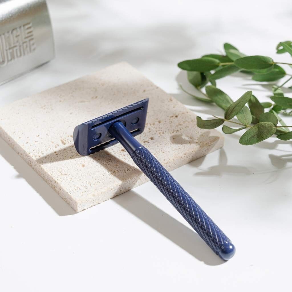 Safety Razors - Metal Reusable Razor - Includes 10x Razor Blades