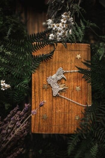 Hibou et lune collier acier et Zamak pendentif forêt créature bijoux Goblincore pendentif vrai bijoux collier moderne 6