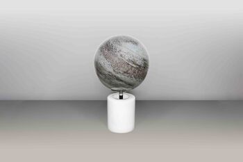 Lampe de table en verre | Conception de mercure | Verre rond | Soufflé à la bouche avec une base en marbre blanc 2