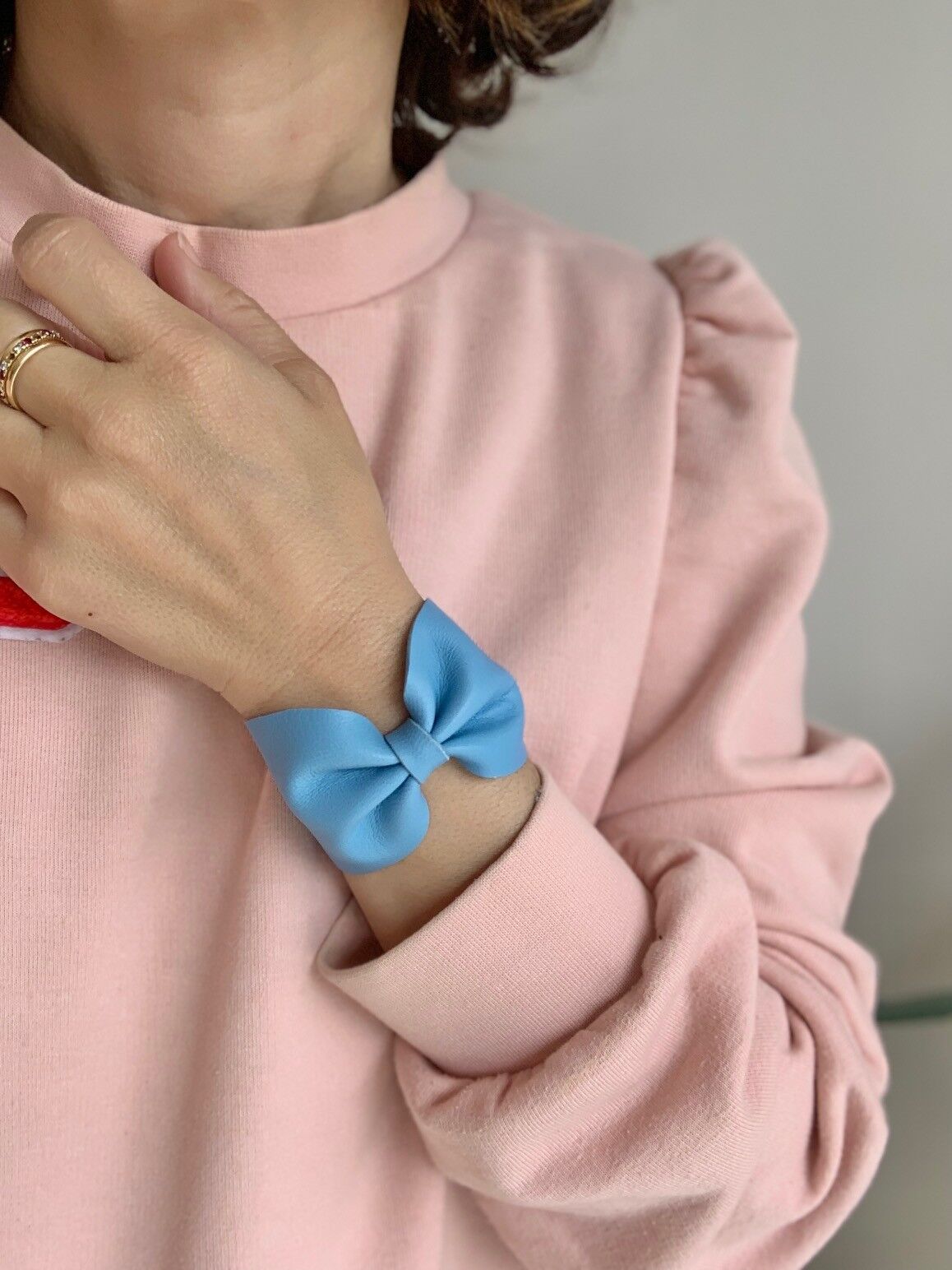 plain blue pool cuff