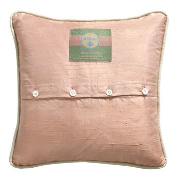 Coussin en Soie Sauvage Rose Corail "La vie en rose" – Lounge Fabrics 2