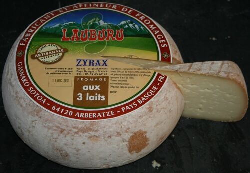 Tomme artisanale 3 laits vache-chèvre-brebis du Pays Basque Lauburu Zyrax