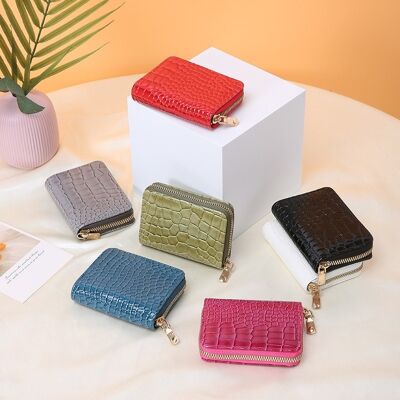 Crocodile Textured Zipper Fashion Wallet