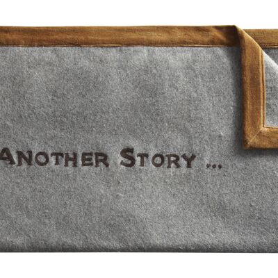 "Another Story ..." Manta de franela color carbón - Telas para salón