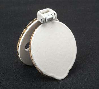 Mini Magflap - Couvercle de trou de serrure - Boudin d'étanchéité - Fermeture magnétique - Fabriqué au Royaume-Uni 2