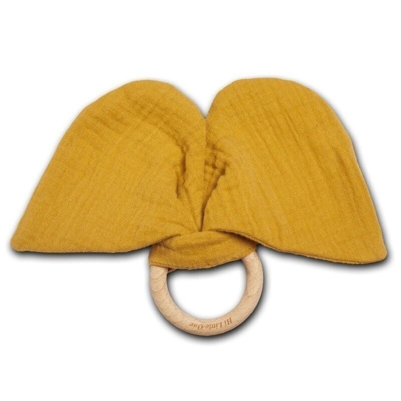 Un massaggiagengive con sonaglio frusciante realizzato in cotone biologico BIO Elefante Senape