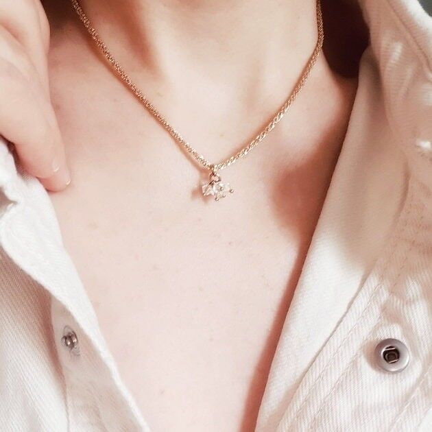 Octavien Halskette, weißer Kristall und Edelstahl