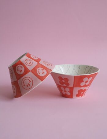 Smile - Daisy Plaid Checkered Bowl / Céramique peinte à la main de style vintage | Cuisine pastel de décoration esthétique de bol en céramique peinte unique 1