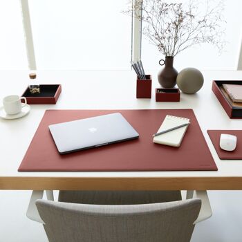 Ensemble de bureau Minerve en cuir reconstitué rouge bordeaux - comprenant un plateau de valet, un porte-stylo, un bac à papier et un porte-cartes de visite 5