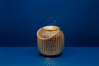 Lampe de table en porcelaine au design de lanterne dorée | Style contemporain & oriental | Veilleuse | Sculpté à la main | Finition émaillée en or 1