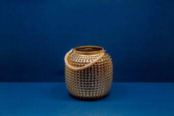 Lampe de table en porcelaine au design de lanterne dorée | Style contemporain & oriental | Veilleuse | Sculpté à la main | Finition émaillée en or 2