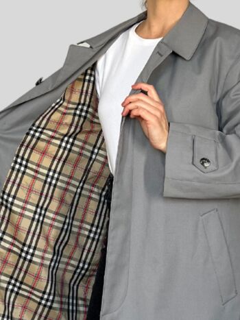 TRENCH LONG GRIS 7