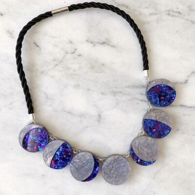 Collar Llamativo Fase Lunar - Púrpura, Lila y Azul
