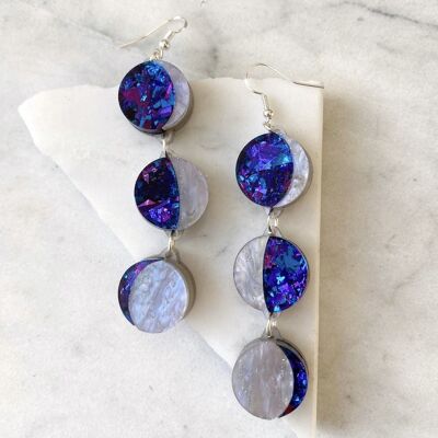Boucles d'Oreilles Pendantes Longues Phase de Lune - Violet, Lilas & Bleu