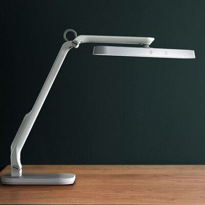 Lámpara de escritorio LED, brazo móvil, carga USB, control de brillo, luz cálida, neutra, fría