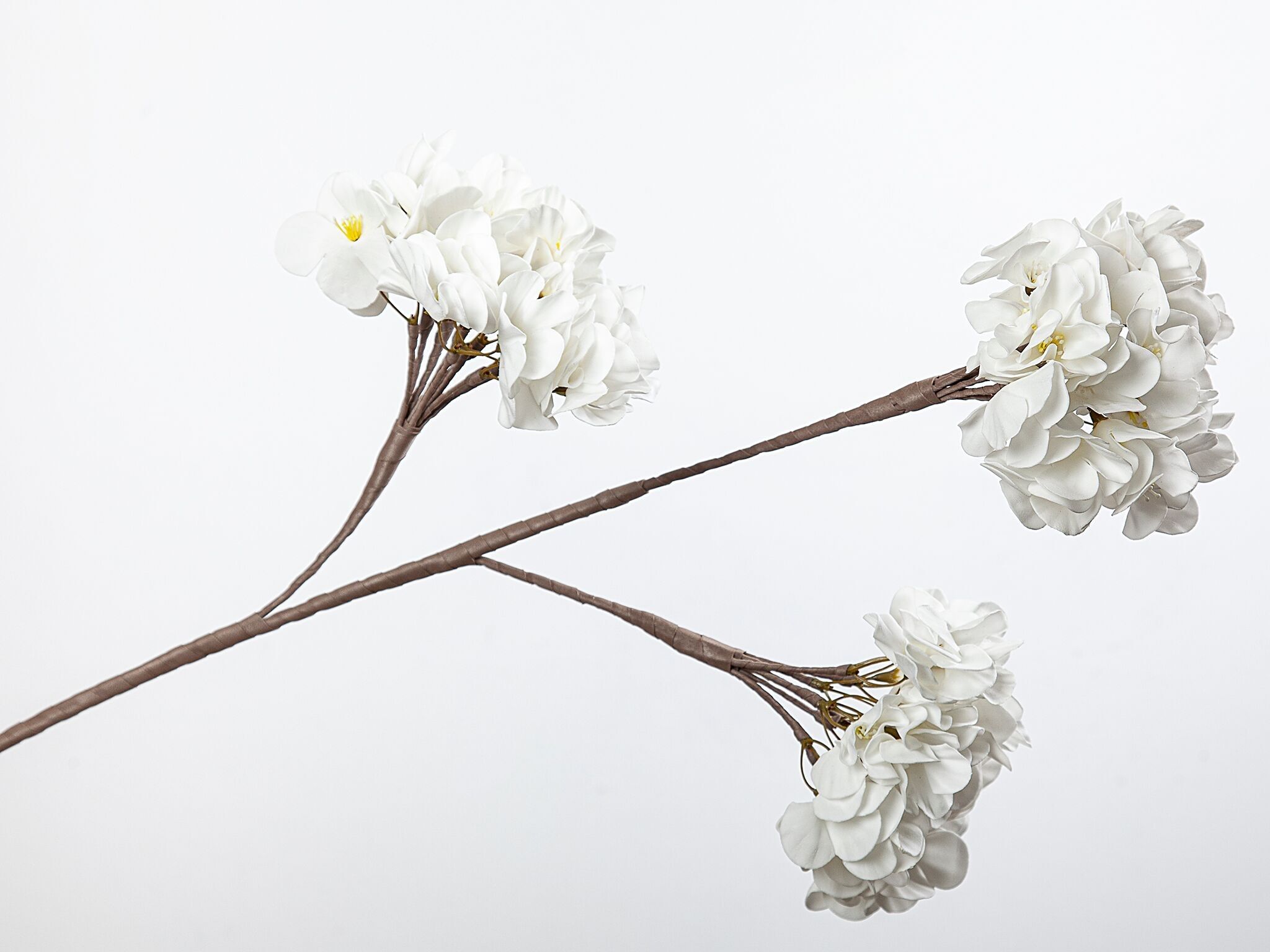 RAMO 3 FIORI BIANCO HYDRENSIA HM92330