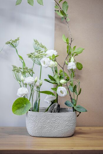Pot de fleurs en céramique au design texturé à bulles | Style contemporain | Jardinière d'intérieur faite à la main | Finition émaillée en blanc 2