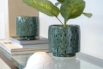 Pot de fleurs en céramique à motif écaille de tortue | Style contemporain | Pot à pied fait à la main | Finition émaillée en vert 3