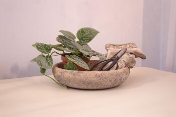 Bol pour plante en ciment dans un design de panier tressé | Effet tissé bambou | Bol en béton | Fait à la main | Style rustique et campagnard | dans une couleur beige 2