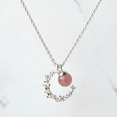Collier pendentif lune en cristal de fraise