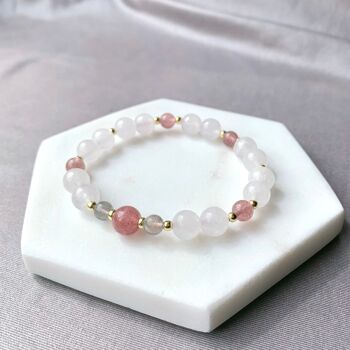 Bracelet en pierres précieuses calcédoine blanche et quartz fraise 3