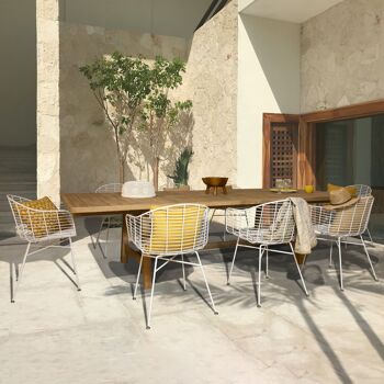 ENSEMBLE DE JARDIN AVEC TABLE EXTENSIBLE EN ACACIA 2-3M AVEC 8 FAUTEUILS DE TABLE EN METAL BLANC SAONAL. 2