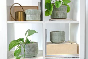 Pot de fleurs en ciment dans une texture de paille | Effet tissé bambou | Forme de sablier faite à la main | dans une couleur citron vert 5
