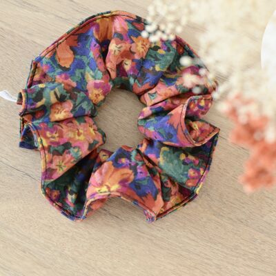 Vintage floral scrunchie