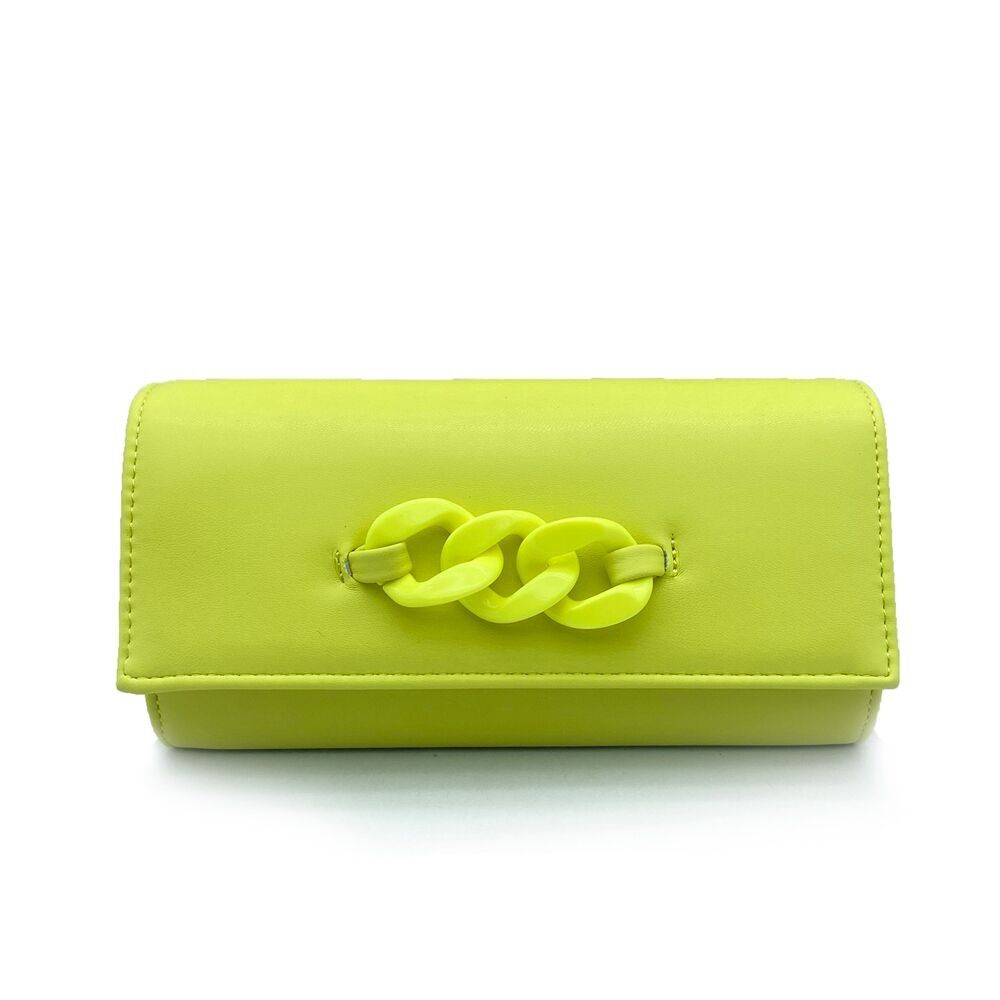 Pochette Tianna in vernice neon con dettaglio catena