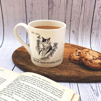 Tasse en porcelaine de chat littéraire Mr Darcy de Jane Austen 3