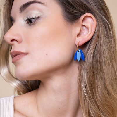 Boucles d'oreilles combinées en porcelaine pétale bleu