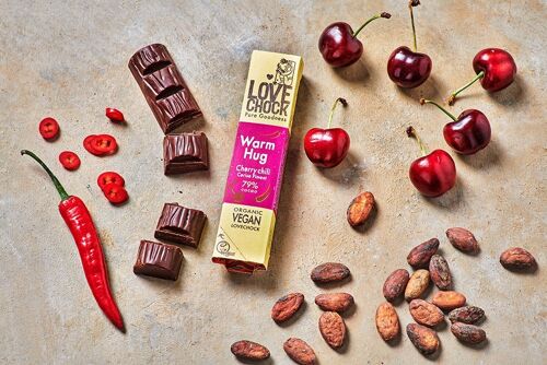 Valentine's gifting Vegan Chocolate Bar WARM HUG Cherry Chilli 79% 40 g organic