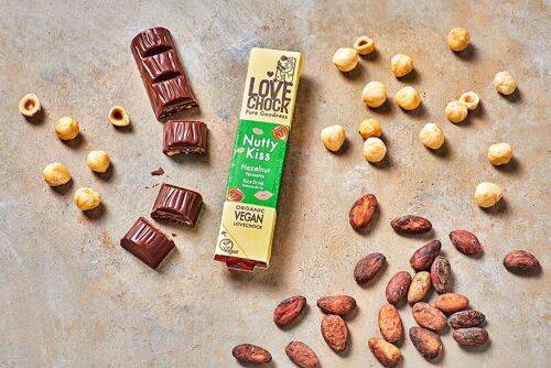 Valentine's gifting Vegan chocolate bar NUTTY KISS Rice drink & Hazelnut 64% 40 g organic