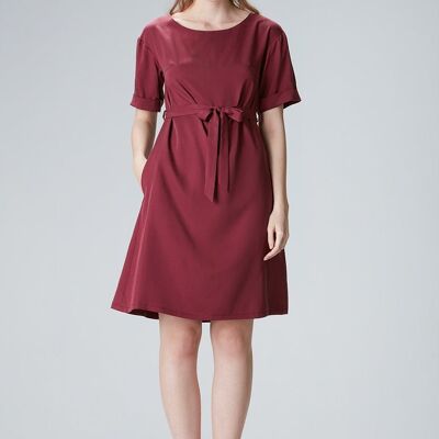 Knielanges Sommerkleid mit Ärmeln "Ed-daa" in Bordeaux aus 100% Tencel