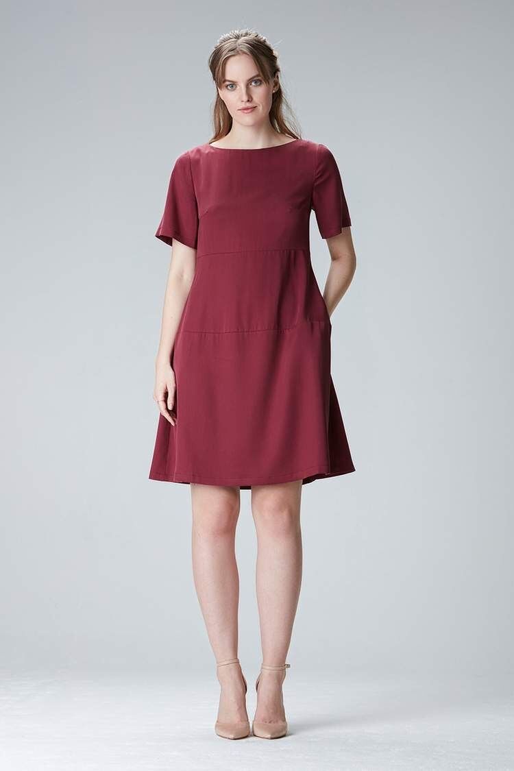 Abito estivo con maniche "Lo-La" in bordeaux realizzato in tencel