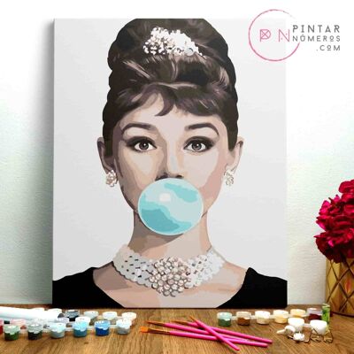 PEINTURE PAR NUMÉROS ® - Audrey Hepburn bubblegum - (Peinture par Numéros Encadrée 40x50cm)