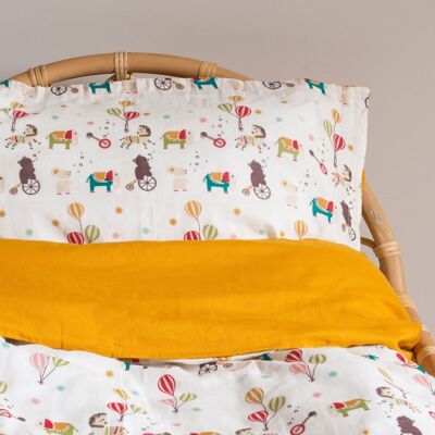 Journey To A Jamboree Cream Cuddly Cot Bed Set