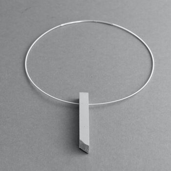 COLLIER COLONNE – Zeitgenössische Minimal-Halskette, handgefertigt aus Beton 5