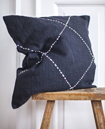 Coussin en coton Style 10 - 2 couleurs (Noir / Rouille) 1