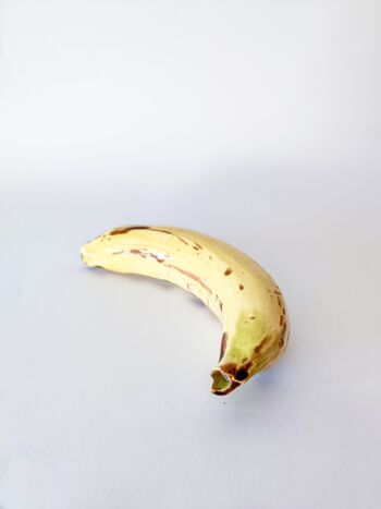 banane en céramique 2