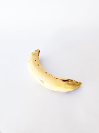 banane en céramique 3