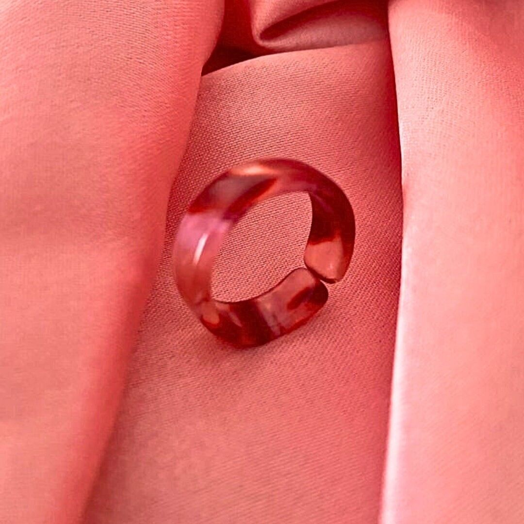 Bague acrylique rouge &amp; rose